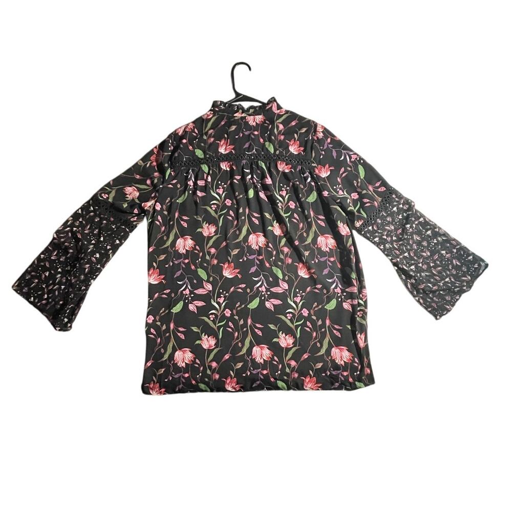 Fever Women’s Blouse -L- Black Floral Flutter Sleeves -Cottagecore Romantic-EUC - Picture 2 of 11